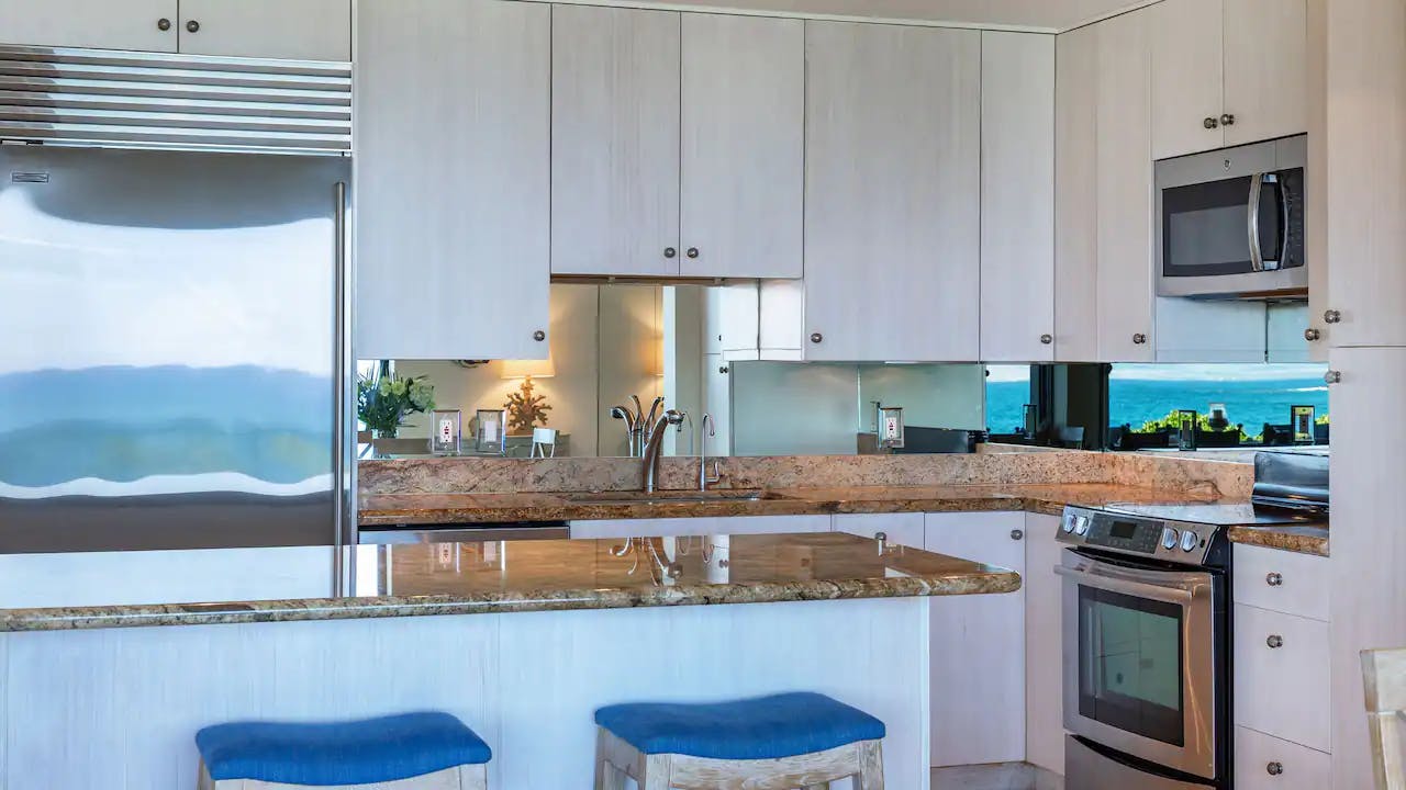 Makena-Surf-A-Destination-Residence-P021-Three-Bedroom-Condo-Ocean-Front-Platinum-Kitchen.16x9