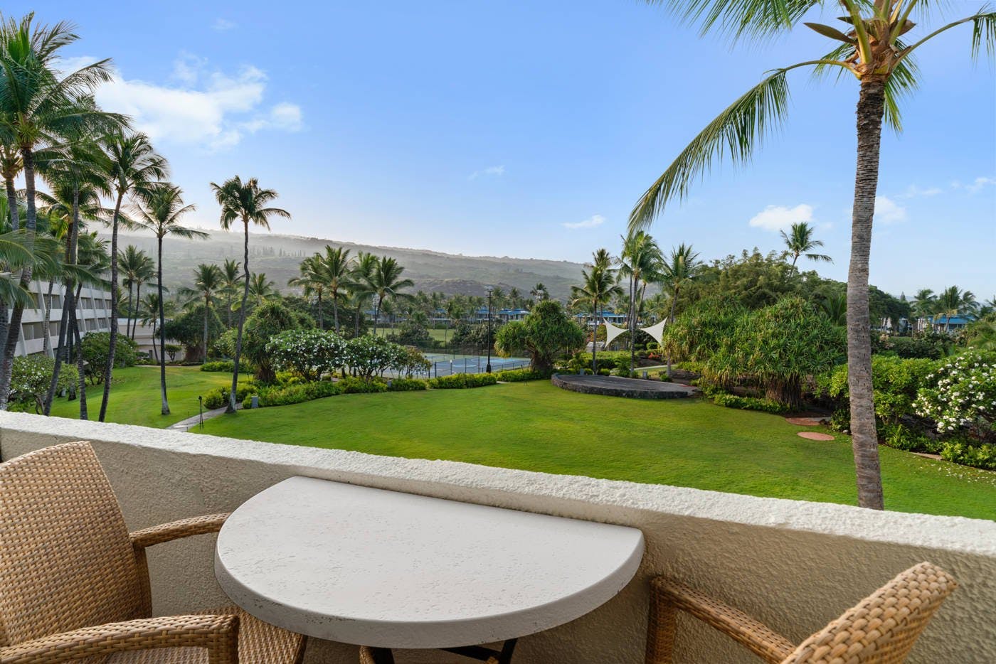 outrigger-kona-resort-and-spa-resort-mountain-view-1