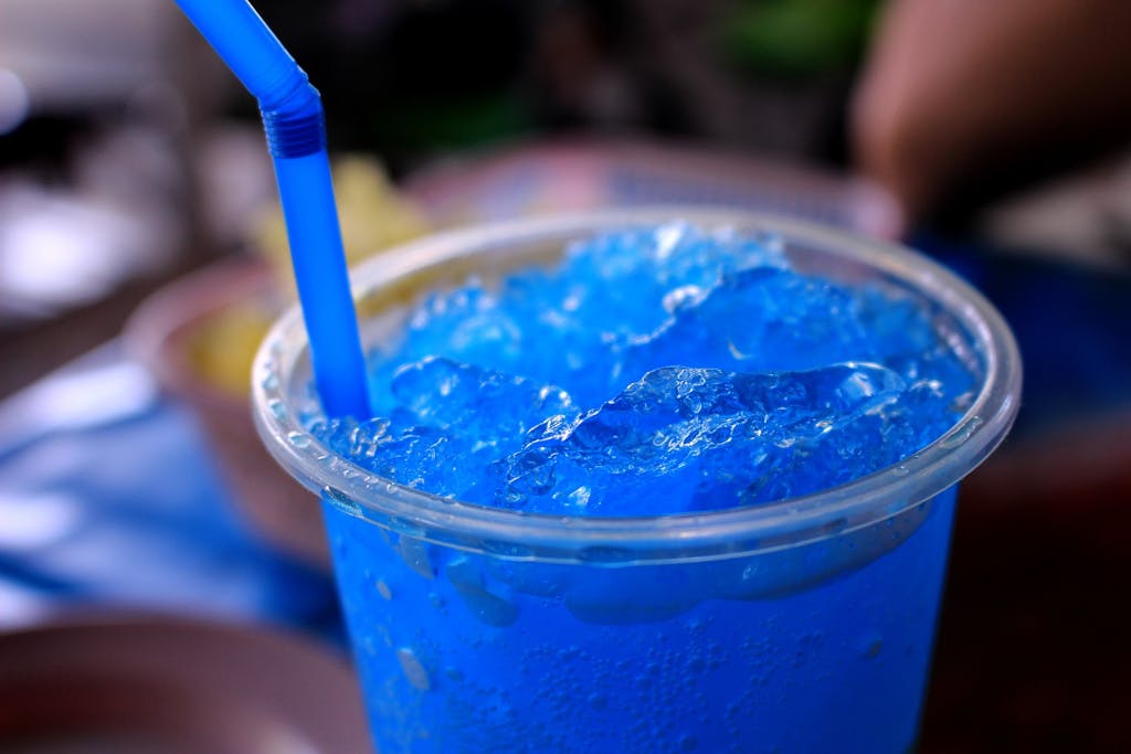 Hawaii's tropical drinks Blue Hawaii
