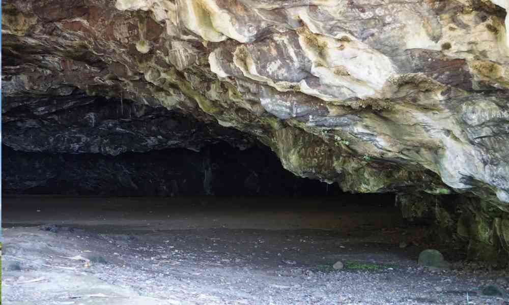 maniniholo dry cave