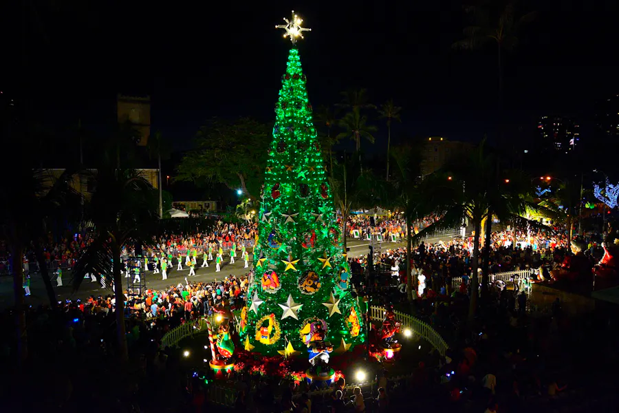 Christmas-Tree-Hon-Hale-scaled